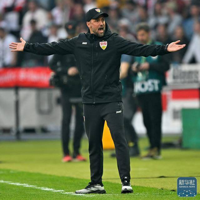 足球 | 德国杯：斯图加特队夺冠