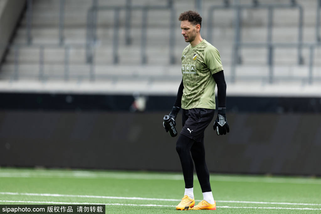 阿森纳门将海因成租借热门，莱万特欲强援争夺战！