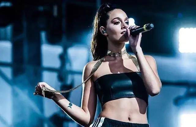 世界杯期间，谁是身材最火辣的球星太太？揭秘！