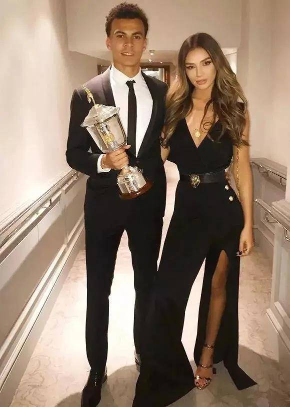 世界杯期间，谁是身材最火辣的球星太太？揭秘！