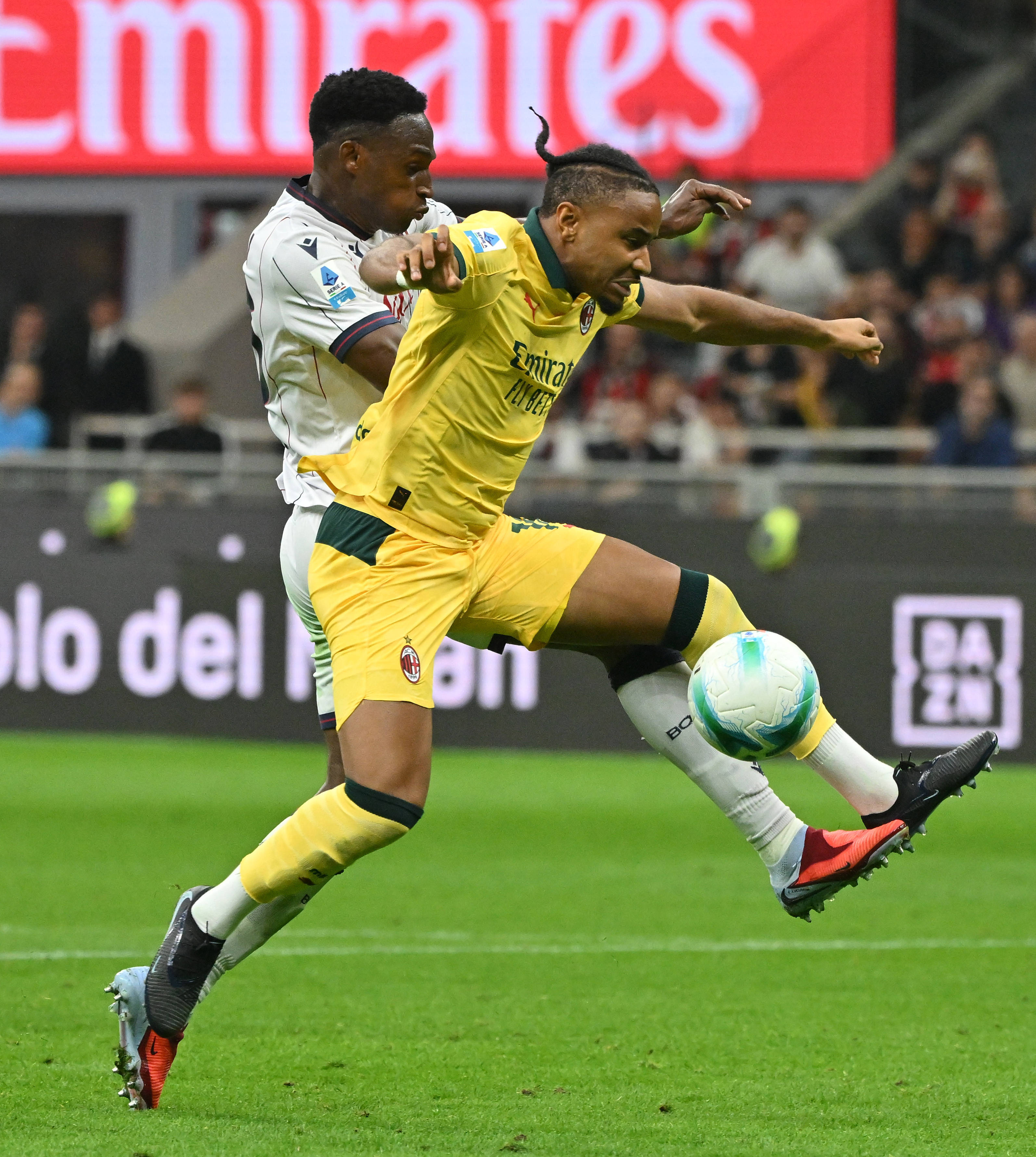 (体育)足球——意甲:AC米兰胜博洛尼亚